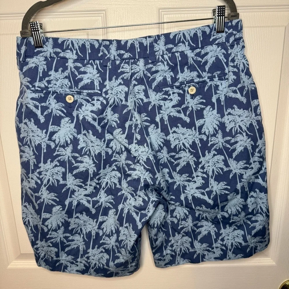 Vineyard Vines Men’s Breaker Short in Blue Tropical Palm Tree Print Size 35 GUC